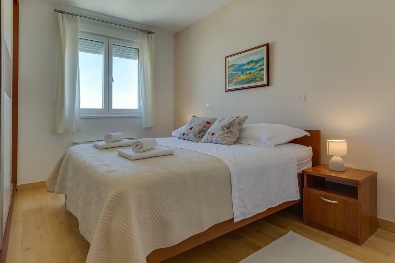 Apartment Pavic - Private Parking Zadar Exterior foto